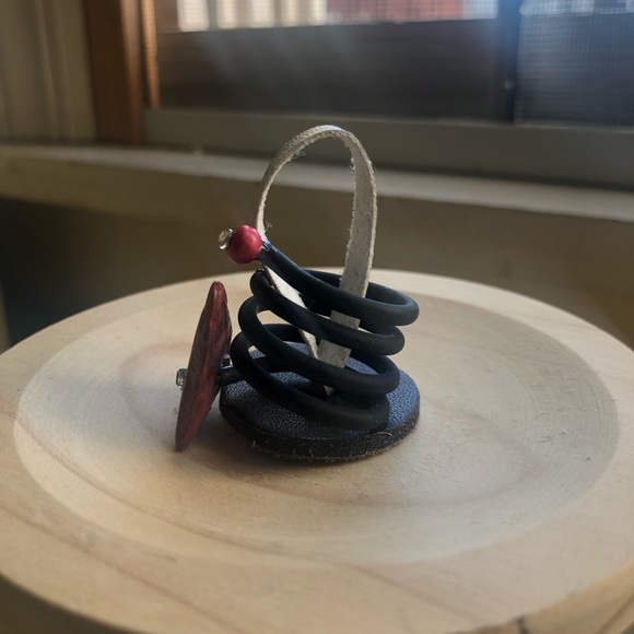 Circular ring - Picture 4 of 4